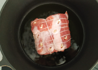 Roti-de-porc-mielle-aux-carottes-etape-1-les-beuqueries